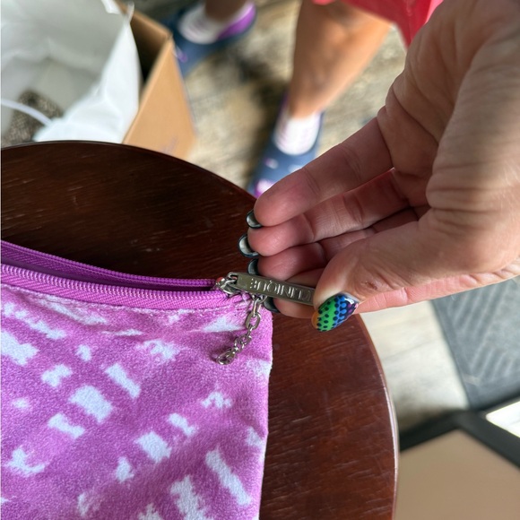 2 for $15 sale; Clinique make-up travel bag purple white abstract stripes - Picture 2 of 3